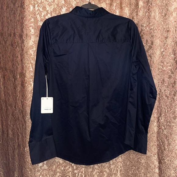 NWT a.n.a Black Women’s Dress Shirt.  Size Medium. - Picture 2 of 6